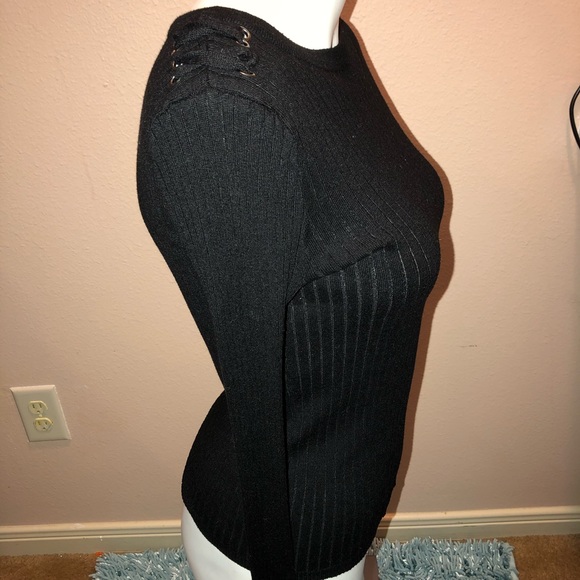 Black long sleeve shirt - Picture 2 of 7